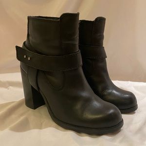 Leather Steve Madden booties